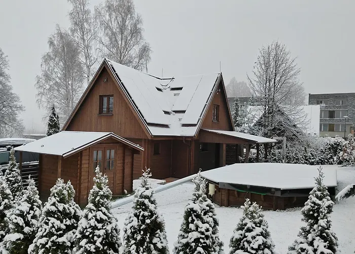Osmicka Lodge *