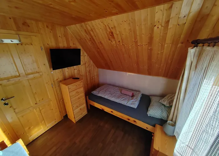 Lodge Osmicka *